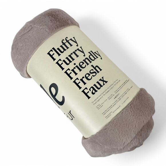 UnHide For Love Not Fur 50 x 60 inch Lil' Marshmallow Blanket Rose Pink NEW - Picture 2 of 3